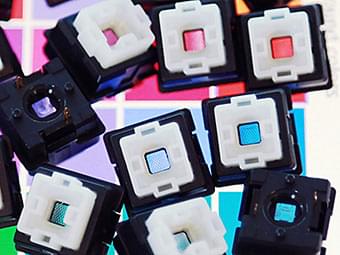 <span data-translate-id="gamma-zulu-brighter-rgb-title">2x brighter: RGB+</span>