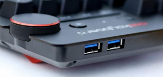 USB 3.0 SUPERSPEED HUB.