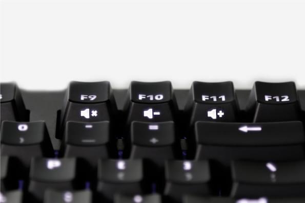 <span data-translate-id="p13-details-subtitle-2">Sidelit media controls</span>